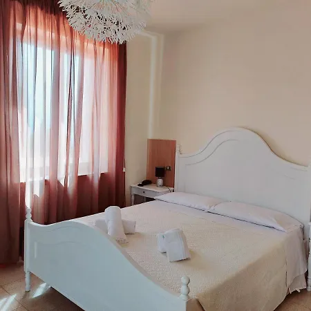 Valbella Отель Бардолино