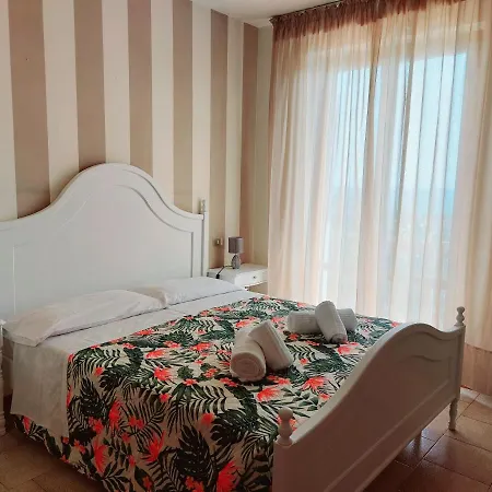 Valbella Отель