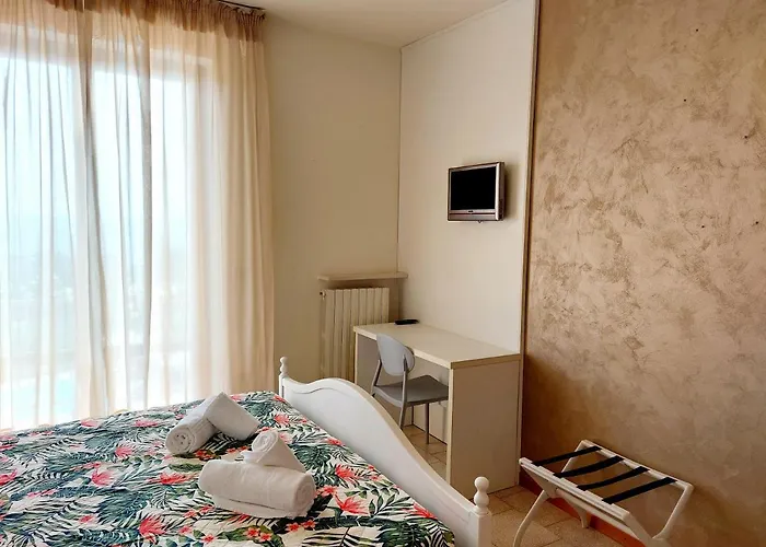 Valbella Готель